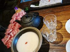 -老牌坊云南鱼豆花火锅(嵩山店)