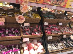 零售区-来伊份1038(新村路三店)