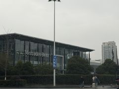 -杭州中升之星奔驰4S店(滨江店)