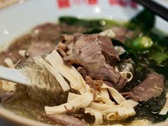 牛肉粉丝汤-小姜锅贴(凤凰街店)