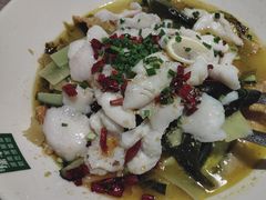 -绿草地·湘菜(酃湖师院店)