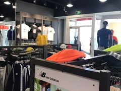 -New Balance(王府井奥莱·香江小镇店)