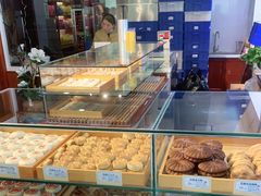 面包甜点陈列柜-皇承御点·八旗饽饽铺(避暑山庄店)