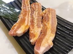 厚切双层猪五花-八乔煎肉馆·丹东特色煎锅(梅林店)