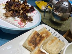 -乔家小院•非遗驴肉•青岛菜(滨河路店)