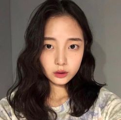 -变画·发型STUDIO