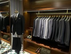 -优刻西服西装定制(金轮国际广场店)