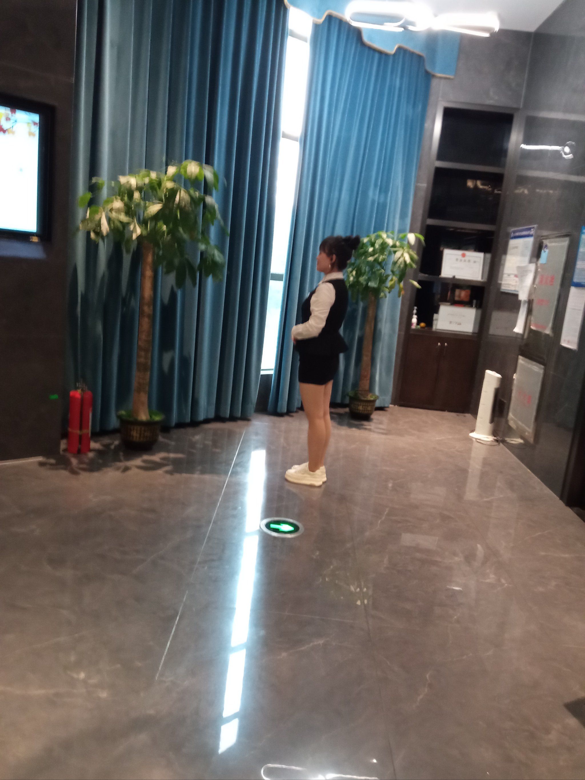 这位技师不仅外表漂亮,手法更是让人赞不绝