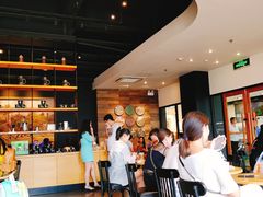 -星巴克(洛阳中州路王府井店)