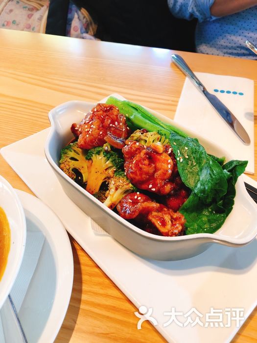 黑椒无骨鸡柳饭