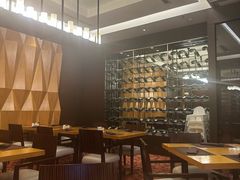 -上海西藏大厦万怡酒店Momo Cafe(徐汇店)
