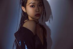 -onlygirl摄影美学馆高端定制(江滩店)