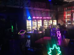 -UP嘻哈酒吧(粉巢店)