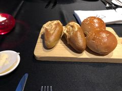 餐前面包-圣丰索菲特·法国餐厅