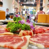 难得假期 不管你说什么我就要吃肉肉！！[亲亲][亲亲]