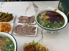 -伊穆祥牛肉面总店·清真