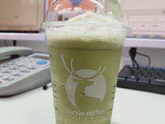 宇治抹茶瑞纳冰-瑞幸咖啡(万科红立方大厦店)