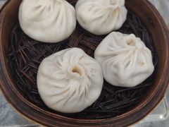 -老西白点心店