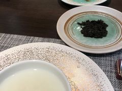 泉水砂锅粥配杂咸-潮汕味道·煮海餐厅(金麟大厦店)