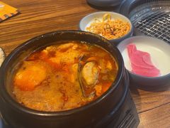 -明洞阿姨·韩式酱蟹烤肉·创意料理(三元桥店)