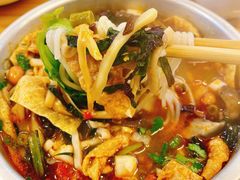 -丽丽三鲜螺蛳粉(田林路店)