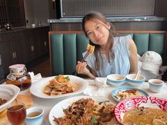 -八大碗·东北菜·锅包肉(中街店)