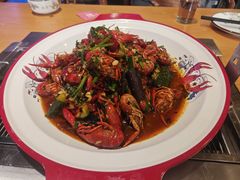 活蹦乱跳小龙虾-外滩海鲜烧烤广场(东三旗店)