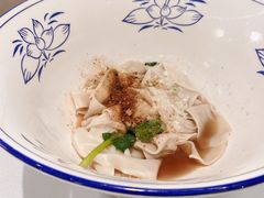 比脸还大的油泼面-宁夏国强手抓羊肉·清真菜(未央路凤三店)