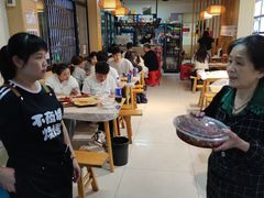 -郑记•不夜城烧烤•龙虾•虾蟹(黄鹤楼店)