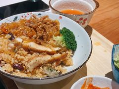 -POKEE VIA&Brunch·维娅(重庆来福士店)