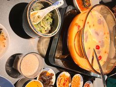 -凤凰湘语·平价海鲜餐厅(浦东旗舰店)