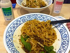 -李与白包子铺(桐梓林店)