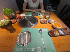 -唯成•韩国炭火烤肉 유성고기