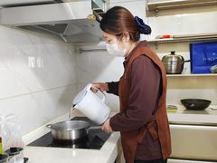 -红蕾家政·保姆·育儿嫂·钟点工