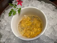 酱麻油海胆拌秋茄-杭州西子湖四季酒店·金沙厅