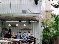 -花苑里咖啡(威远店)
