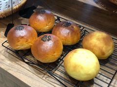 -沁屋面包店(人民东路店)