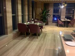 -天津梅江中心皇冠假日酒店
