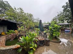 -御霞苑泥烩鸡休闲农庄