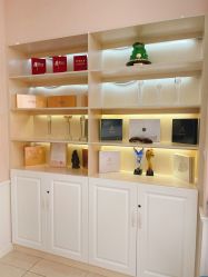 -Bollins波林丝•专研护发中心