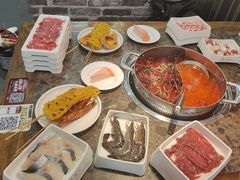-来龍儿鲜切牛肉自助老火锅