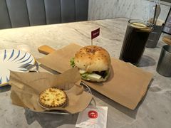 -必胜客(尹山湖歌林公园店)