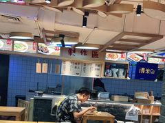 大堂-呷佬·长沙手工米粉(金沙江路店)