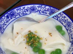 -百年老字号·观振兴蟹黄面·三虾面·苏式面(观前街富仁坊巷店)