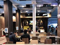 大堂-麦当劳(广州南站店)