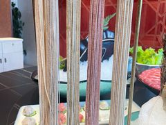 -鼎泰亨·海鲜牛肉餐厅(滨江店)