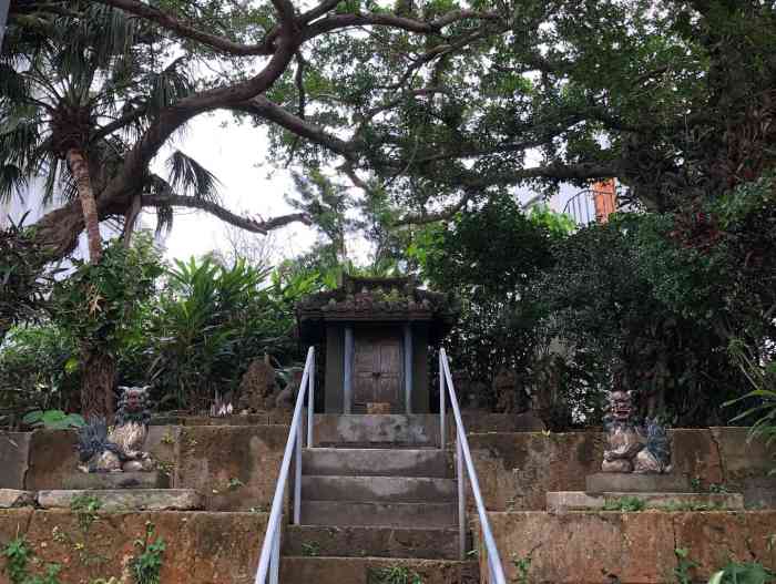 壶屋烧物博物馆-"一直喜欢日本的陶瓷,冲绳的陶器自成一派,.