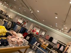 -H&M(华润万象城店)