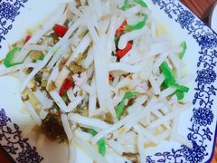 太湖芦苇根炒肉丝-呼吸森林·生态农庄农家乐私房菜