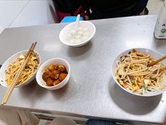 -辣辣小吃豆花米线(大观篆新农贸市场店)
